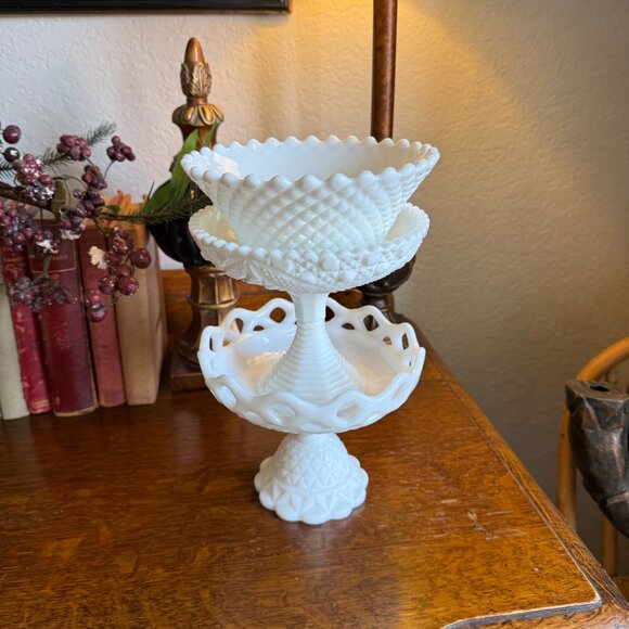 3 Vintage Milk Glass Candy Dishes - Picture 4 of 15